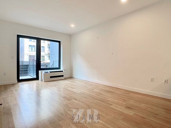 2nd image of 25 E 19th St APT 1C