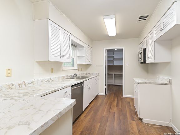 5th image of 127 MOON VALLEY DR