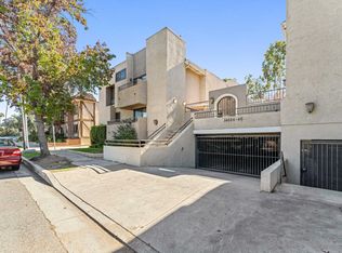 14634 Magnolia Blvd #4, Sherman Oaks, CA 91403