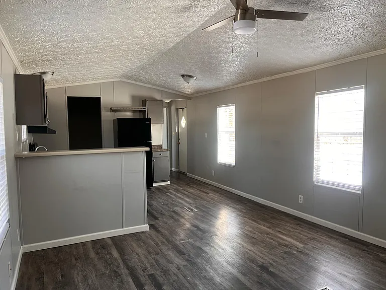 Lincoln Place — Photo 16