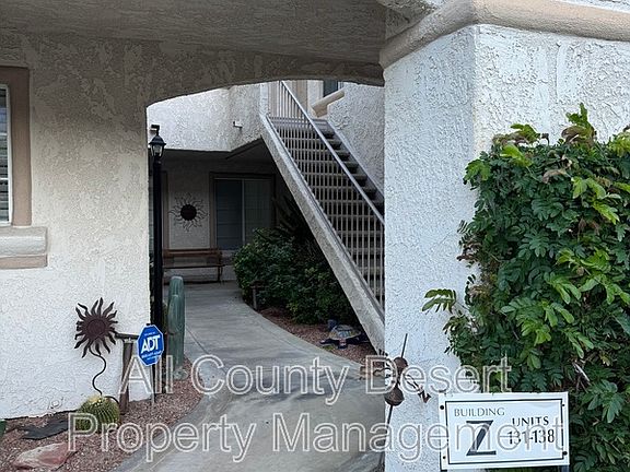 2nd image of 2701 E Mesquite Ave Unit Z133