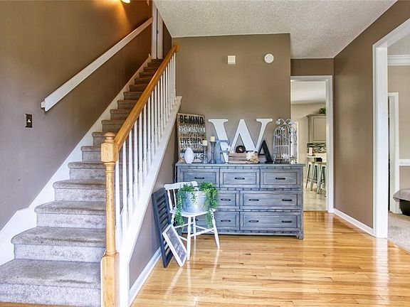 3rd image of 510 Glenn Eagles Way