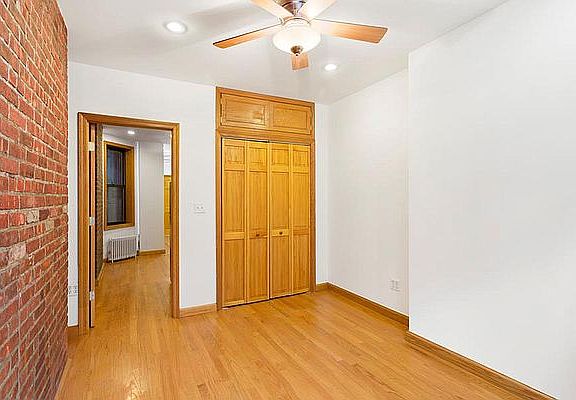 3rd image of 258 W 15th St APT 1FE
