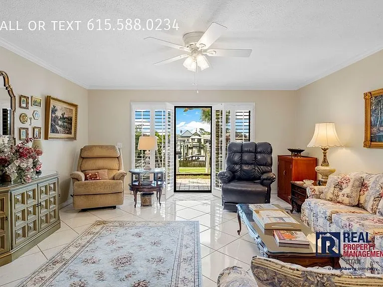 8623 N Lagoon Dr #D4 — Photo 8