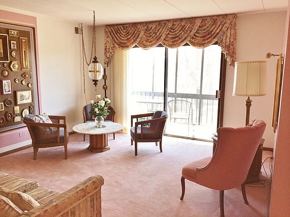 4th image of 5715 W 129th St APT 2C