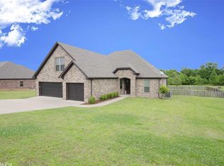 173 Plantation Dr, Mayflower, AR 72106