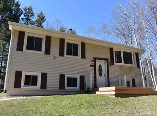 820 Willow Rd, Marquette, MI 49855