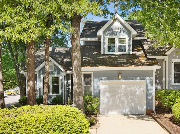 6219 Fountainhead Dr, Raleigh, NC 27609