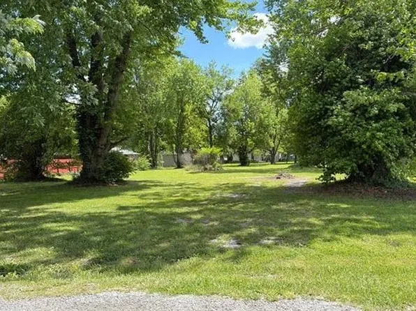 4728 Vincent St, Granite City, IL 62040
