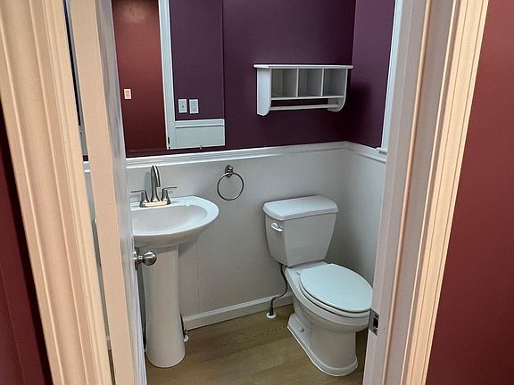 1/2 bath off kitchen