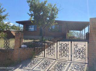 934 N Smith Dr, Nogales, AZ 85621