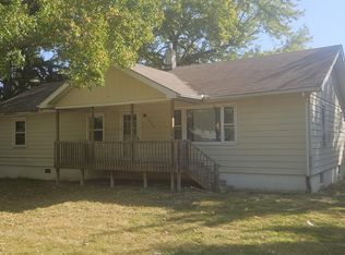 1928 S Colfax St, Griffith, IN 46319