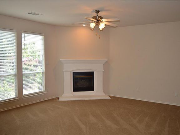 4th image of 6124 Miranda Dr