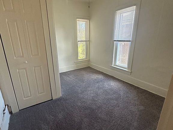 5th image of 418 S Center St #B