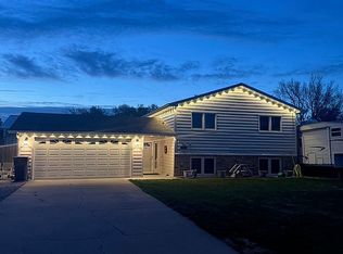 2207 Westridge Dr, Ogallala, NE 69153