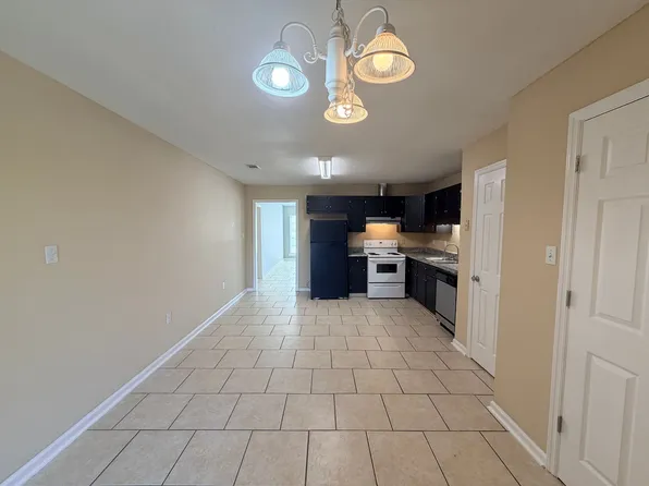 4072A Northlake Dr APT A, Valdosta, GA 31602