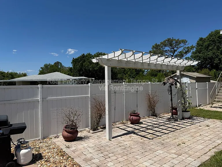 6900 Miami Dr #2 — Photo 11