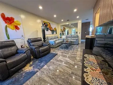 254 Riverwalk Cir — Photo 3
