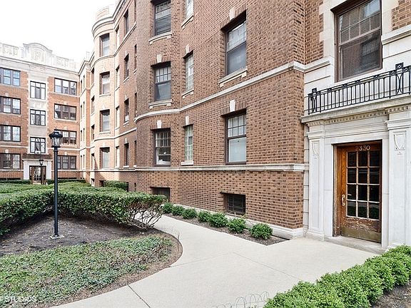 2nd image of 2330 N Lincoln Park W APT 3B