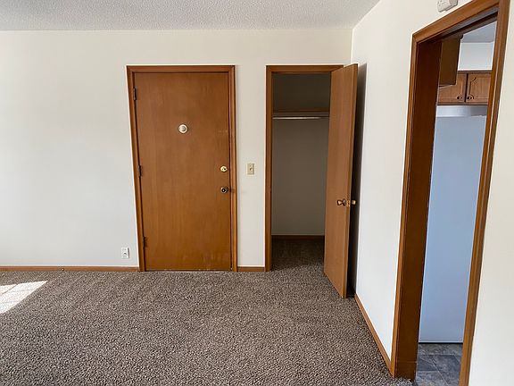 5th image of 13310 Kingswood Dr #4