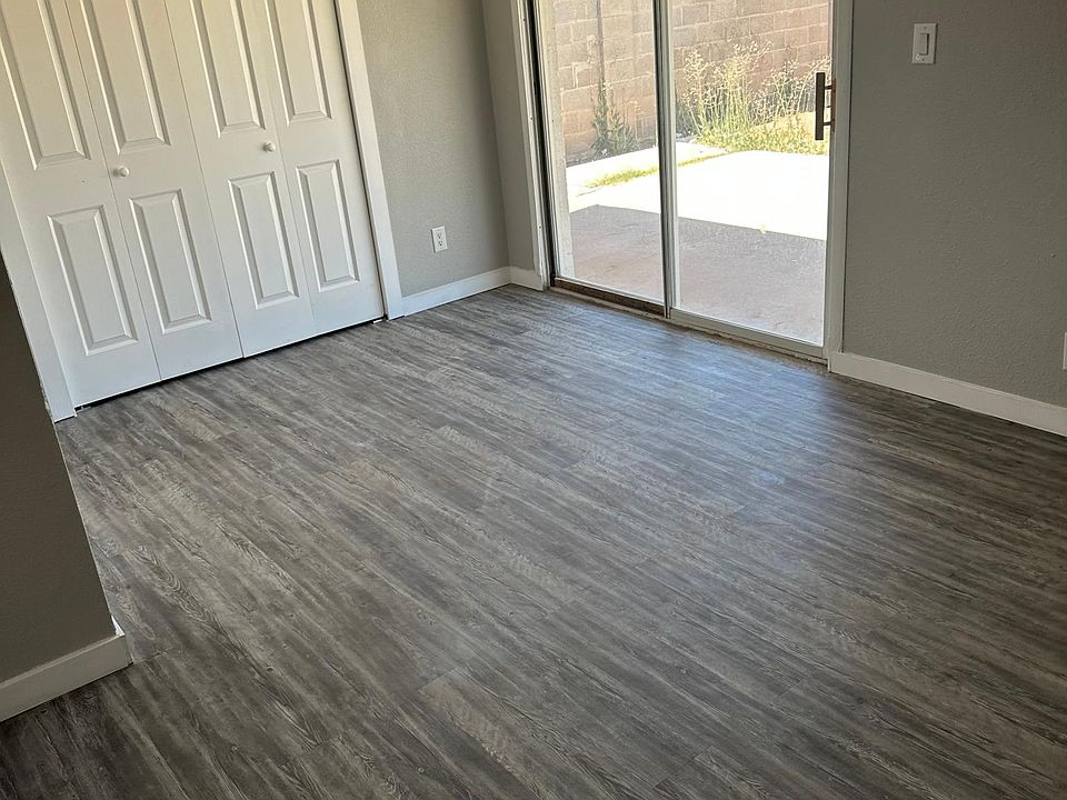 1st image of 710 E Manor Dr