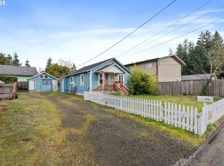 1080 W 12th St, Coquille, OR 97423