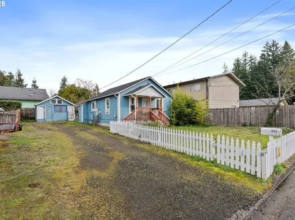 1080 W 12th St, Coquille, OR 97423