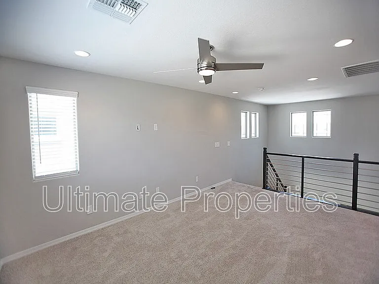 8920 W Marshall Ave — Photo 12