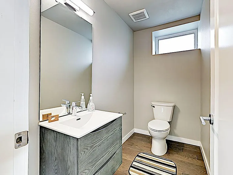 2806 S Charles St #D — Photo 3