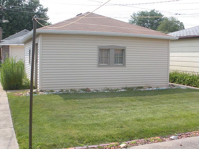 2nd image of 2356 Hainsworth Ave