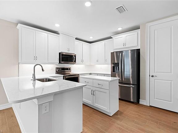4th image of 21864 Milan Villas LN