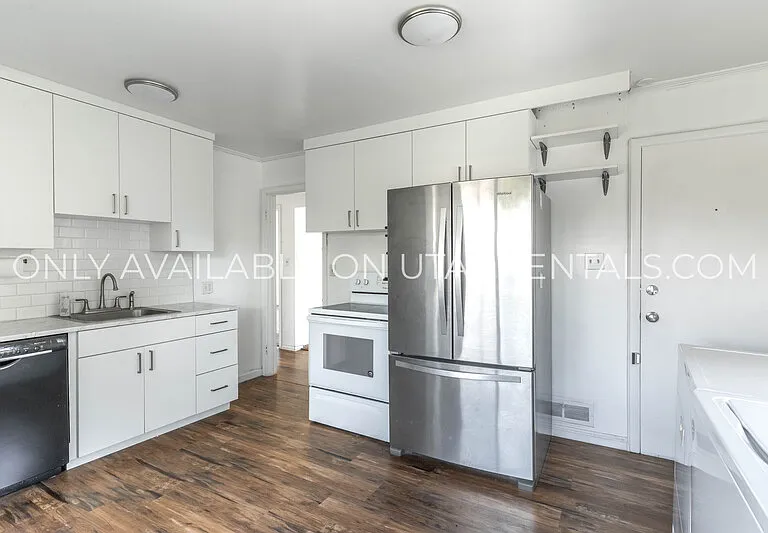 1345 N 300 W — Photo 11