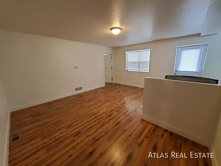 105 W Union Ave — Photo 6