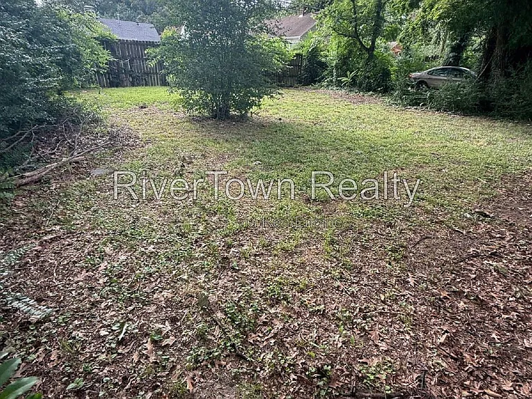 108 N Holmes St — Photo 24