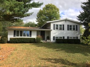 326 S Range Line, Ursa, IL 62376