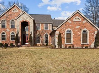 702 Hesemann Ridge Ct, Ballwin, MO 63021