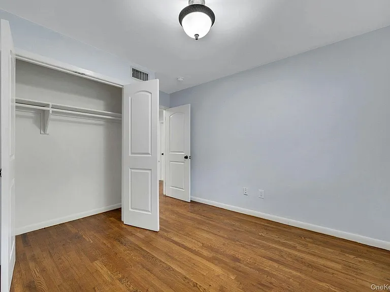 186 Midland Ave #1 — Photo 22