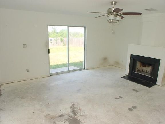2nd image of 909 Purple Martin Dr