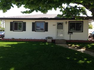 8557 17th Ave, Kenosha, WI 53143