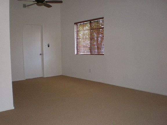 3rd image of 13008 Knotty Pine St