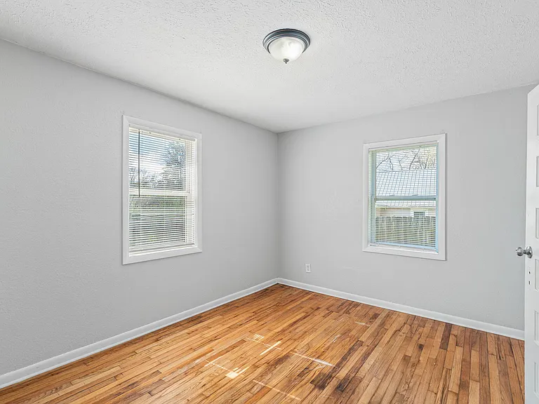3811 Fairmont Blvd #1 — Photo 9