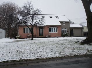 117 Mac Arthur Rd, Rochester, NY 14615