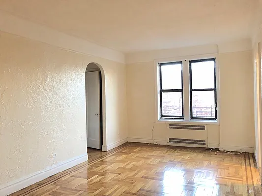 Rented by Lang Realty LLC | media 9