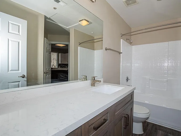 Bellecour Way Apartment Homes — Photo 26