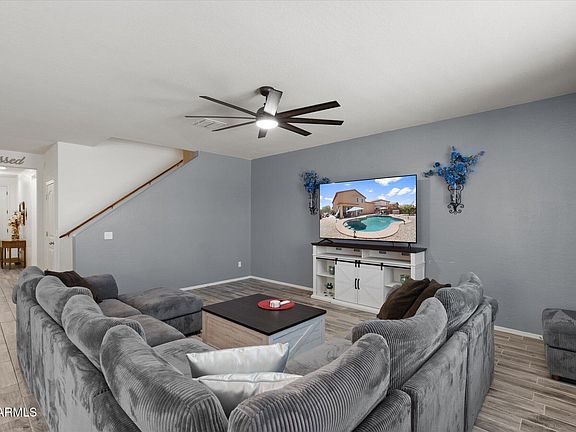3rd image of 13106 W EL CORTEZ Place