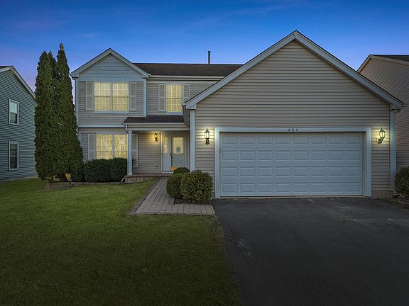 2nd image of 425 Bluebird Dr