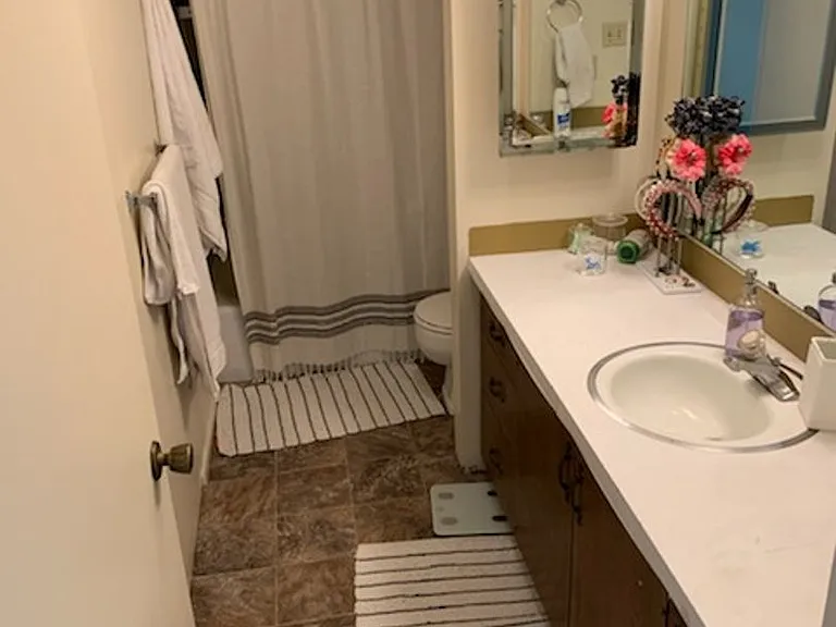1080 S Virginia Cir — Photo 7