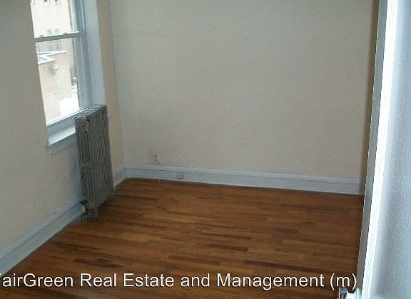 5th image of 6822 N Ashland Blvd APT 1D