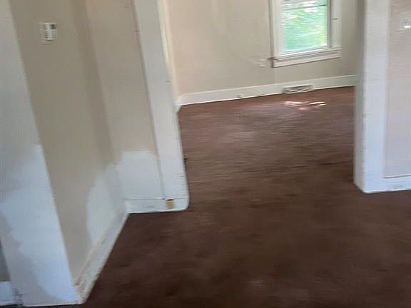 5th image of 306 W Jefferson St