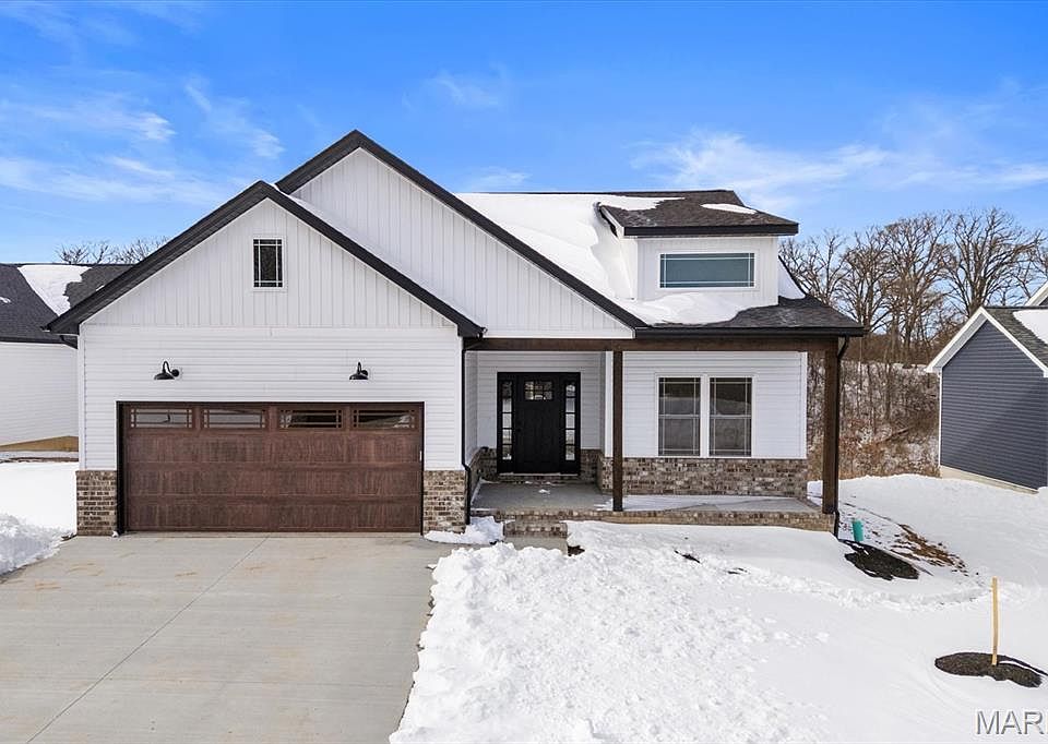 1st image of 908 Half Moon Ln